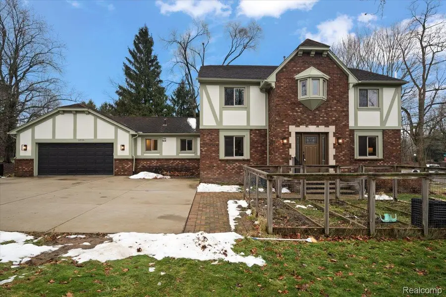 3755 Tremont Lane, Ann Arbor, MI 48105 - #2