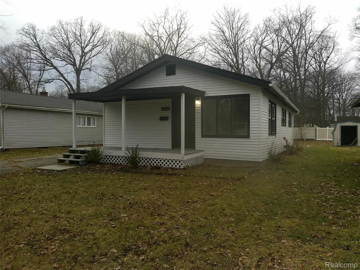 4502 Huckleberry Lane, Flint, MI 48507 - Image #1