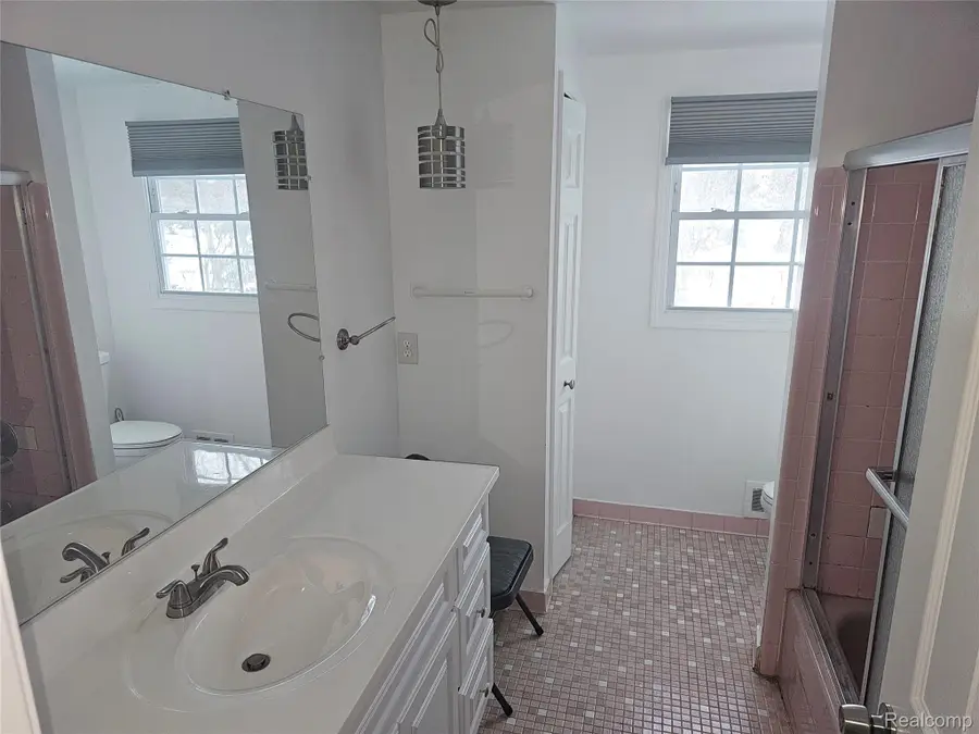 1614 Caliper Drive, Troy, MI 48084 - #2