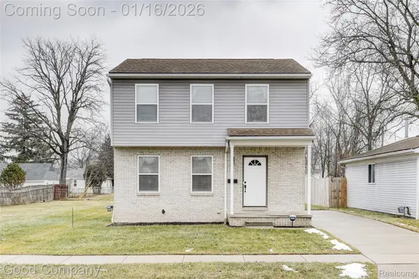 28076 Schram Street, Roseville, MI 48066