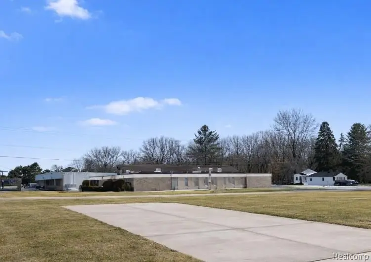 4339 Davison Road, Burton, MI 48509 - Image #1