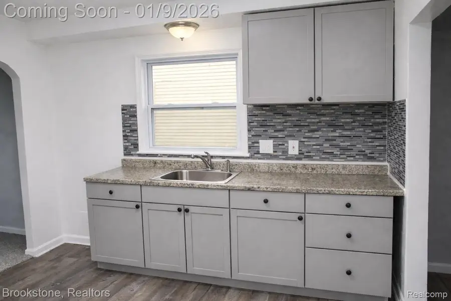 19369 Wakenden, Redford, MI 48240 - Image #3