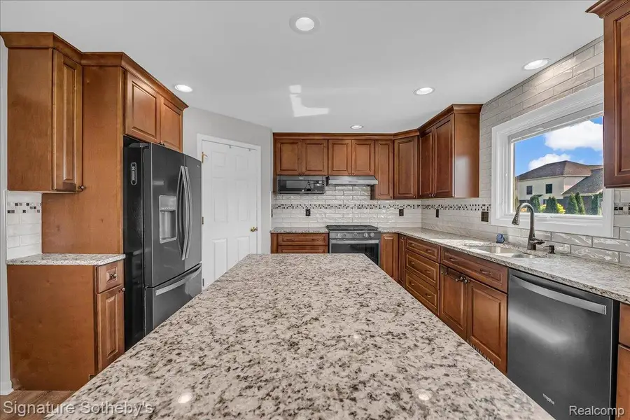 50388 Nantwich Drive, Macomb, MI 48044 - Image #2