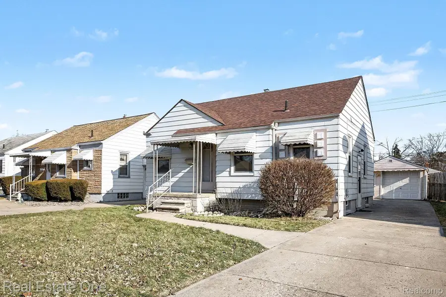 23328 Lexington Avenue, Eastpointe, MI 48021 - Image #3