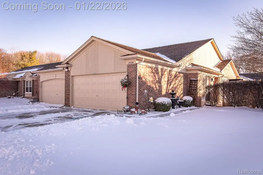 15936 Plymouth Drive, Clinton Charter Township, MI 48038 - Image #2