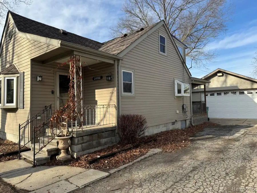 24066 Kraft Place, Romulus, MI 48174 - Image #2