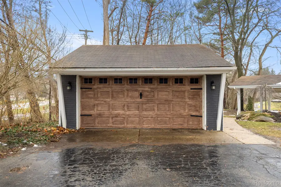 45401 W 9 Mile Road, Novi, MI 48374 - Image #2