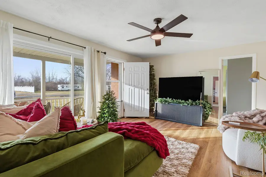 13209 Homefield Street, Romulus, MI 48174 - Image #2