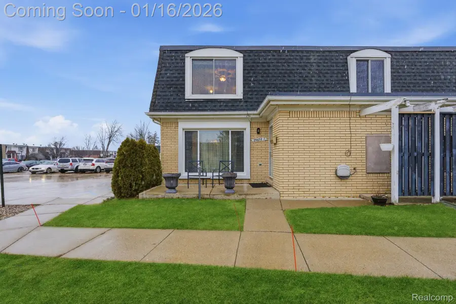 29672 City Center Drive #1, Warren, MI 48093 - Image #2