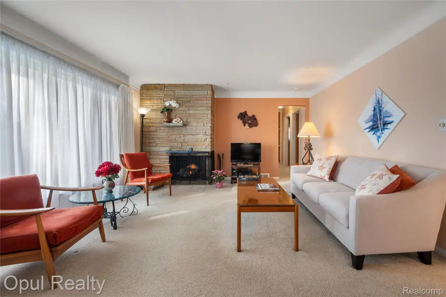 30426 Grandon Street, Livonia, MI 48150 - Image #3