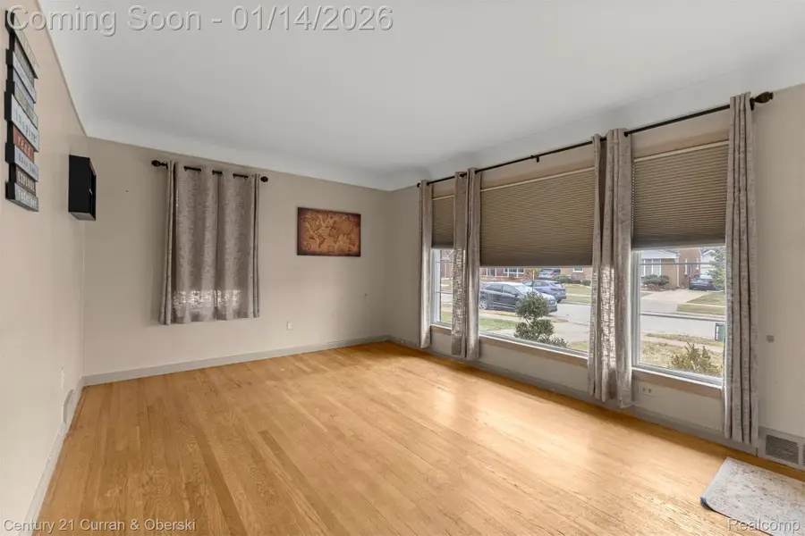 6552 Norwood Avenue, Allen Park, MI 48101 - Image #2