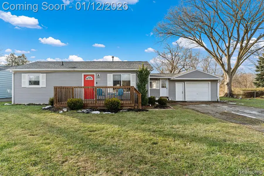 2072 Sandalwood Drive, Burton, MI 48519 - Image #3