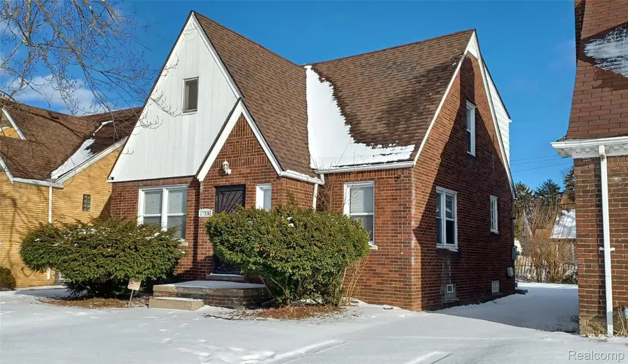 17330 Strathmoor Street, Detroit, MI 48235 - Image #2