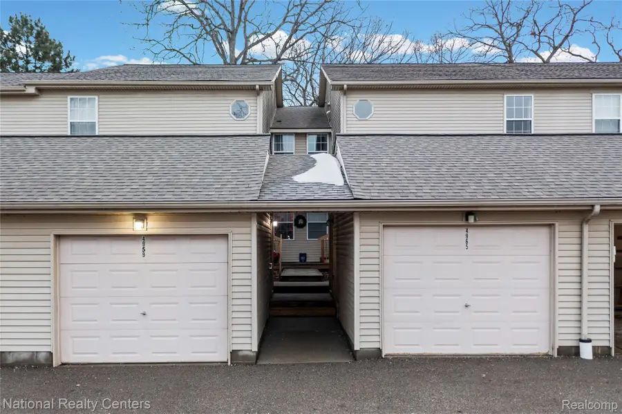 4967 Oak Hill Drive, Waterford, MI 48329 - Image #3