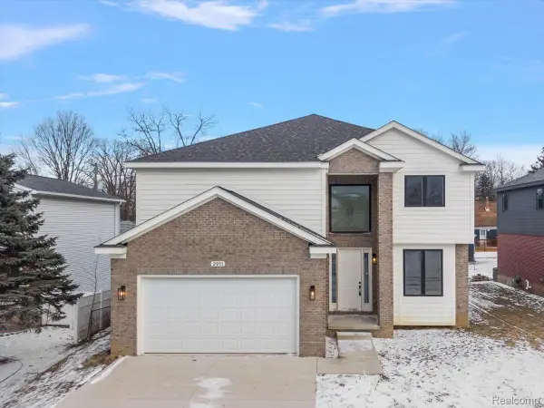 2911 Walsh Drive, RochesterHills, MI 48309