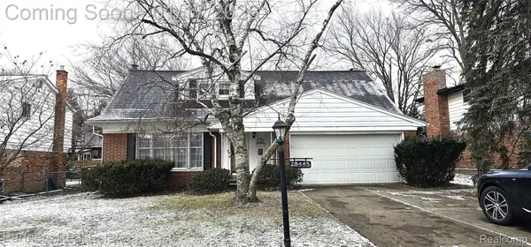 28445 Fontana Drive, Southfield, MI 48076