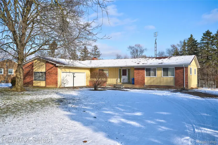 3107 Curtis Drive, Flint, MI 48507 - Image #3