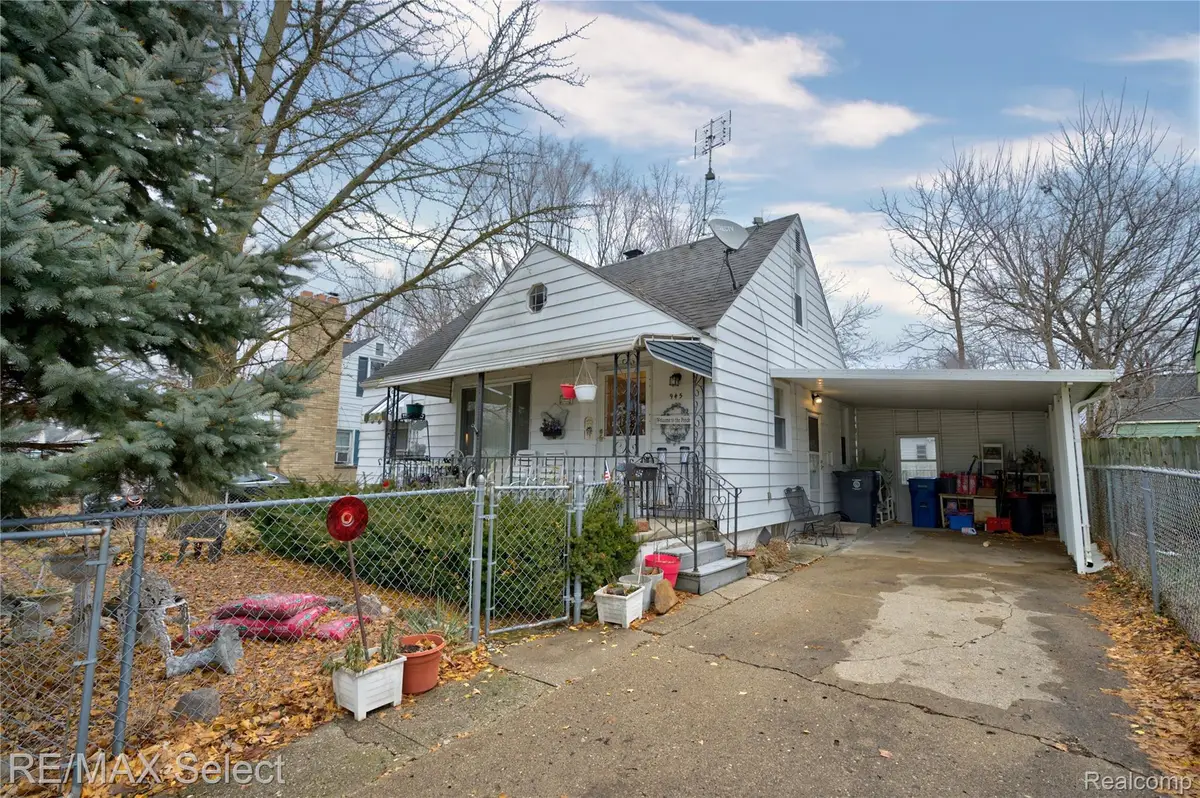 945 Salisbury Avenue, Flint, MI 48532 - Image #1