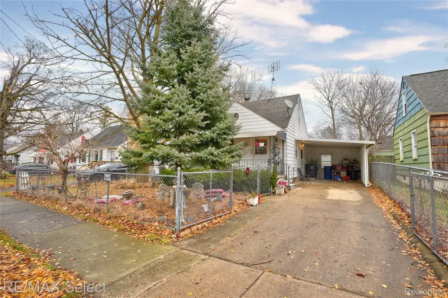 945 Salisbury Avenue, Flint, MI 48532 - Image #2