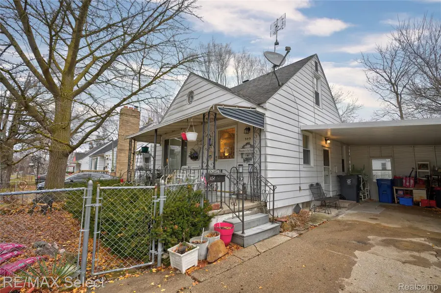 945 Salisbury Avenue, Flint, MI 48532 - Image #3