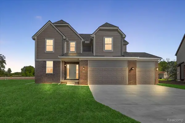 28320 Nadia Lane, Chesterfield, MI 48047