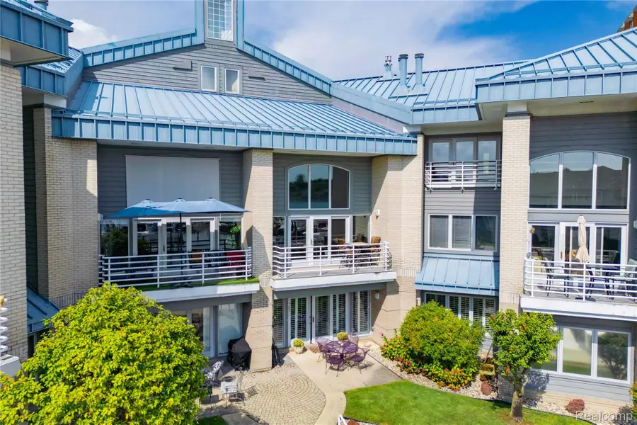 24 Kreger Drive, Wyandotte, MI 48192 - Image #3