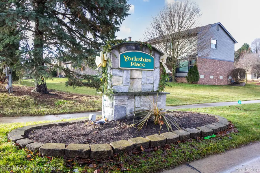 24859 White Plains, Novi, MI 48374 - Image #3