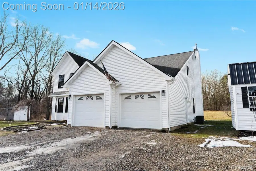 18320 Walnut Lane, Gregory, MI 48137 - Image #3