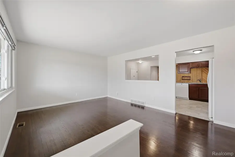 34236 Rockford Road, Sterling Heights, MI 48312 - Image #3