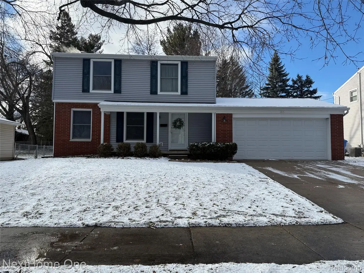 1601 N Fairview Avenue, Lansing, MI 48912 - Image #1