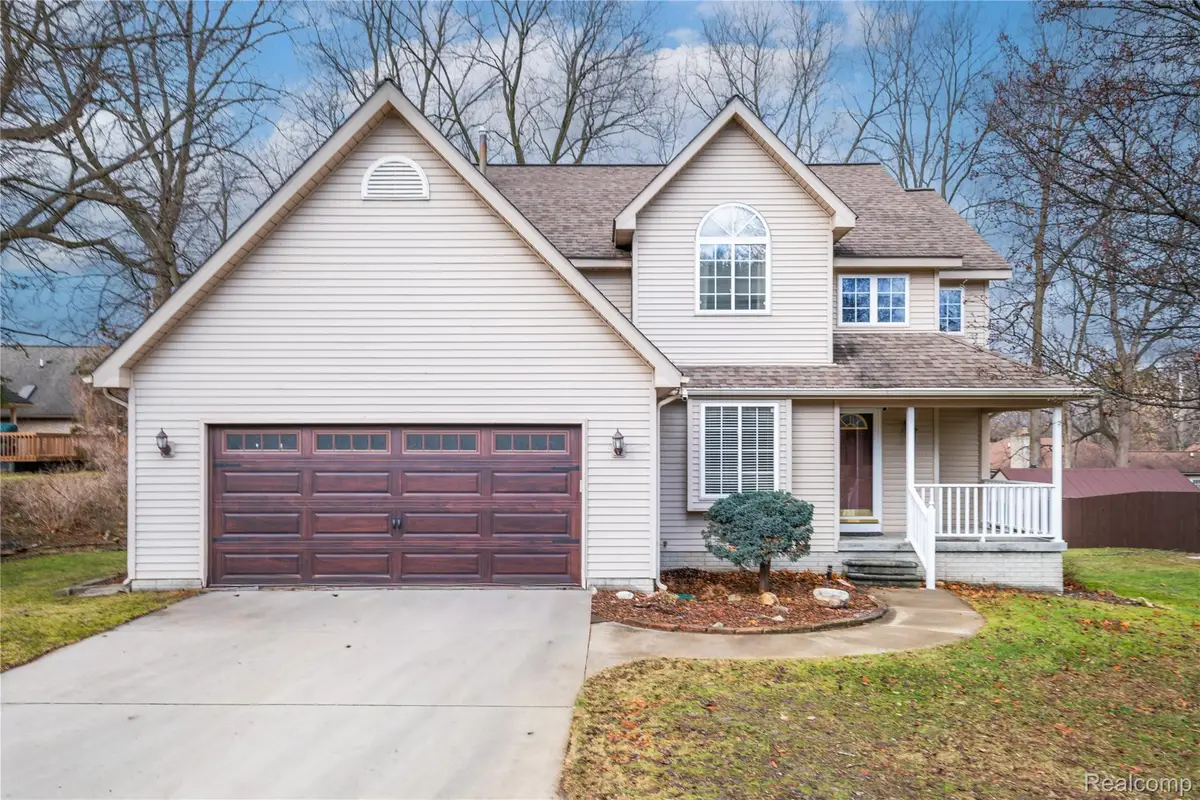 410 Bent Oak Street, Fenton, MI 48430 - Image #1