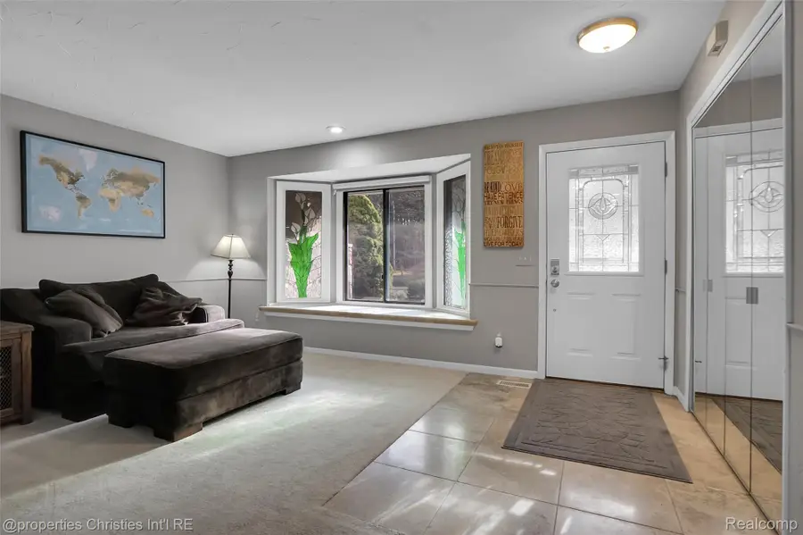 1475 Ring O Kerry, Milford, MI 48381 - Image #3