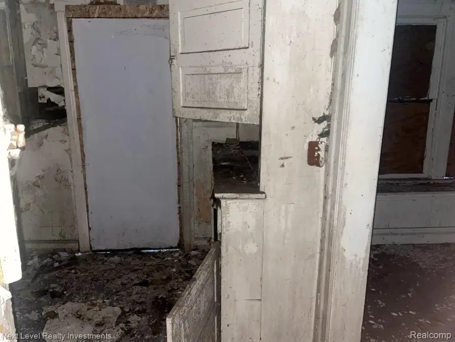 1525 Taylor Street, Detroit, MI 48206 - Image #3