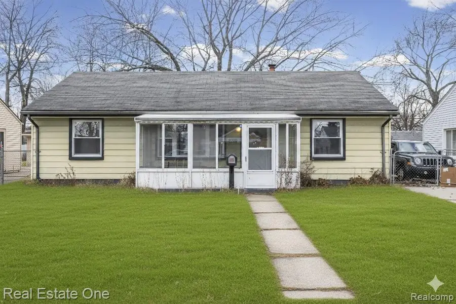 26641 Ridgemont Street, Roseville, MI 48066 - Image #2