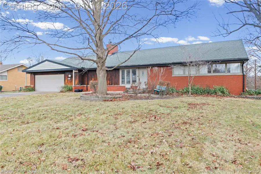 21225 Balfour Street, Clinton Charter Township, MI 48036 - Image #2