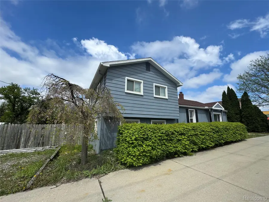 835 E Long Lake Road, Troy, MI 48085 - Image #2