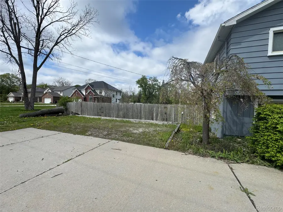 835 E Long Lake Road, Troy, MI 48085 - Image #3