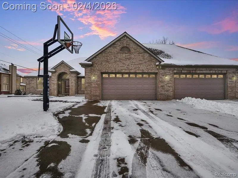 19201 N Grisham Drive E, Macomb, MI 48044 - Image #1