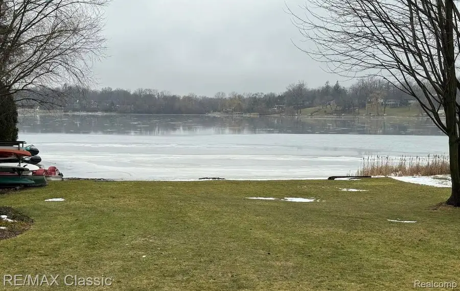 5760 Monterey Court, Bloomfield, MI 48301 - Image #3