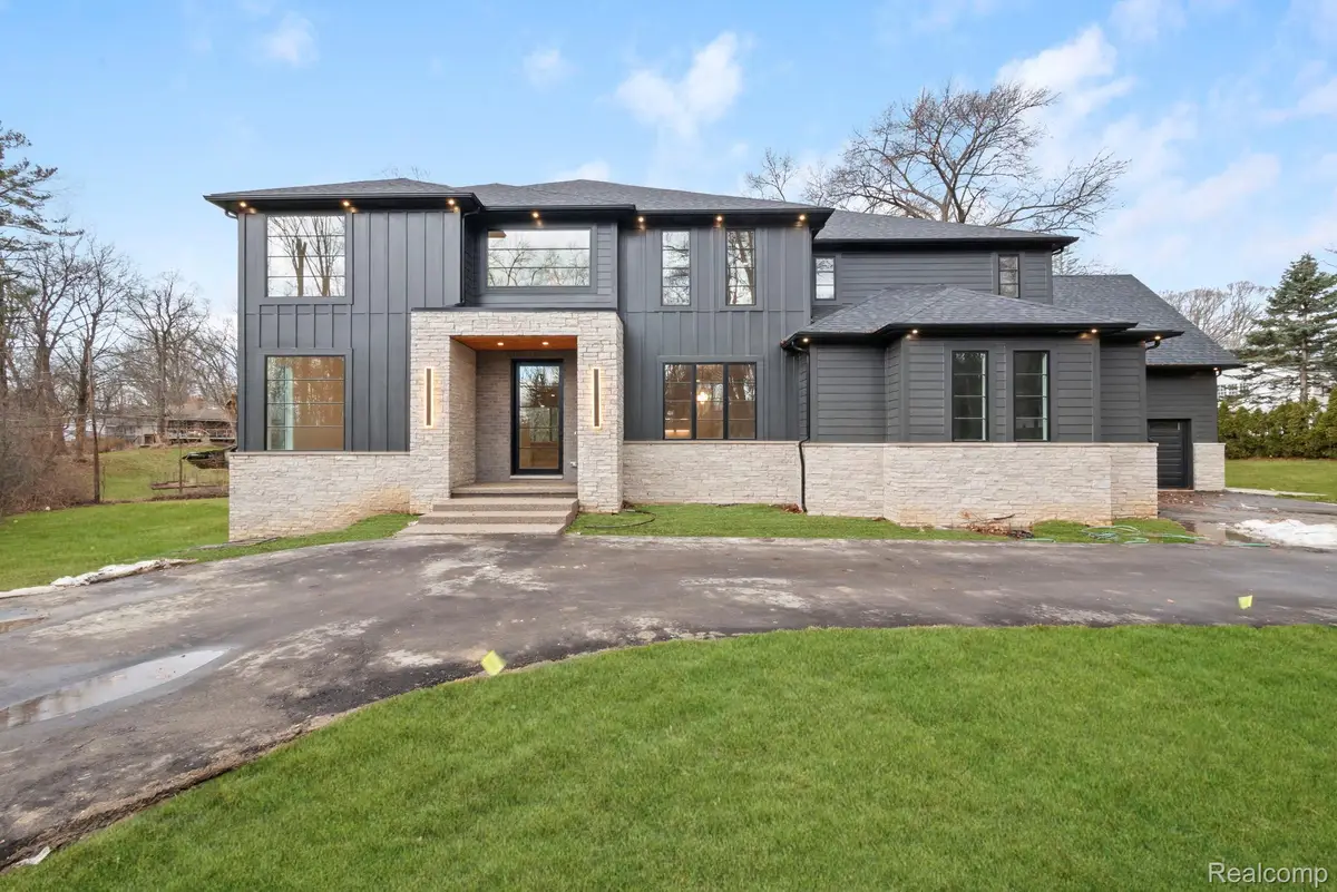 3636 Forest Hill Drive, Bloomfield, MI 48304 - Image #1