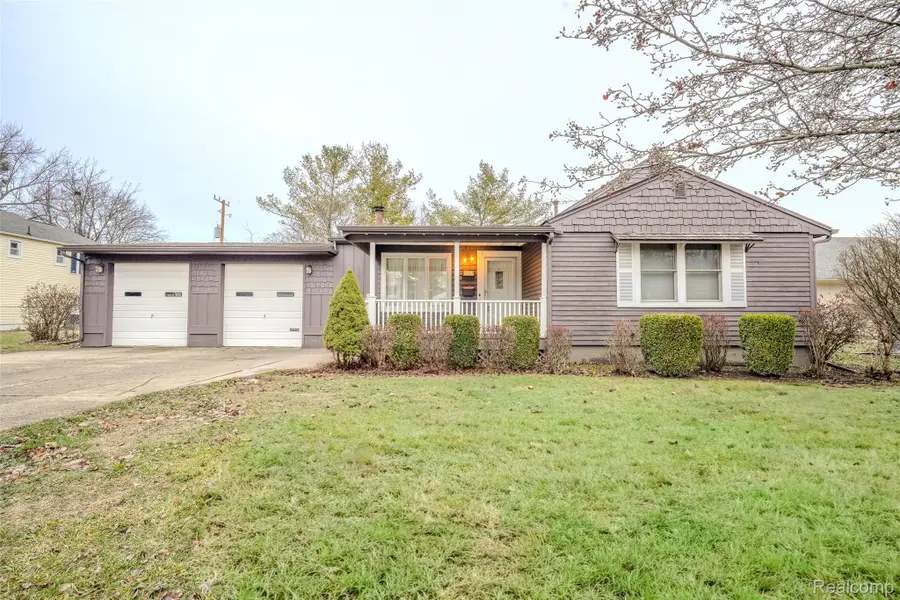 29157 Sheeks Boulevard S, Flat Rock, MI 48134 - Image #2