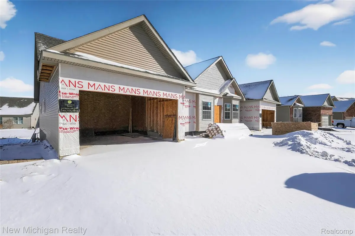 13185 Harbor Landings Drive #102, Fenton, MI 48430 - #1