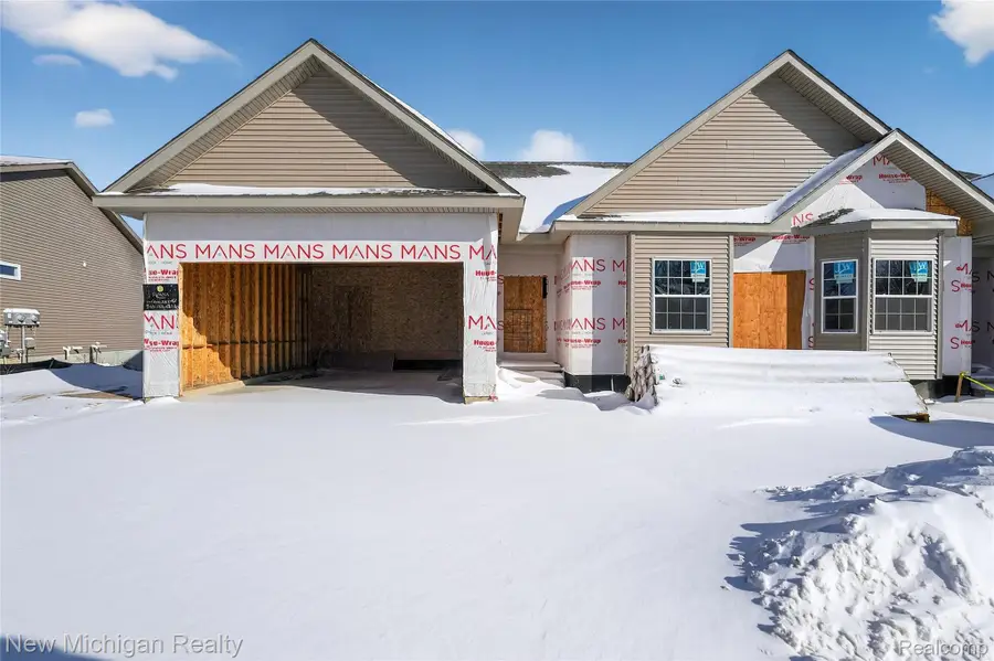 13185 Harbor Landings Drive #102, Fenton, MI 48430 - #3