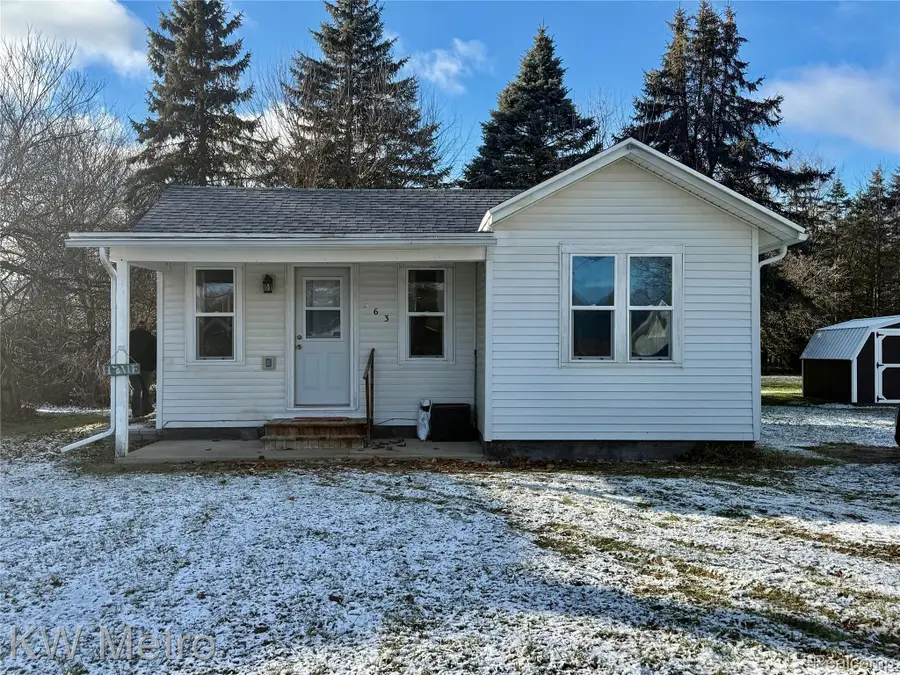 563 N Ovid Street, Elsie, MI 48831 - Image #2