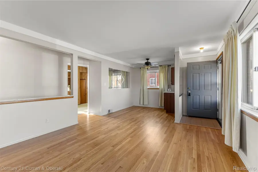 32713 Cambridge Street, Garden City, MI 48135 - Image #3