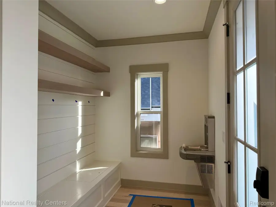 42501 Clemons Drive, Plymouth, MI 48170 - Image #3