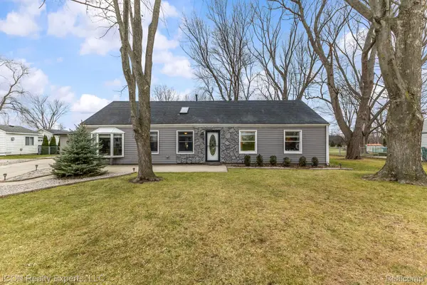 38595 Hilldale Street, ClintonTownship, MI 48036