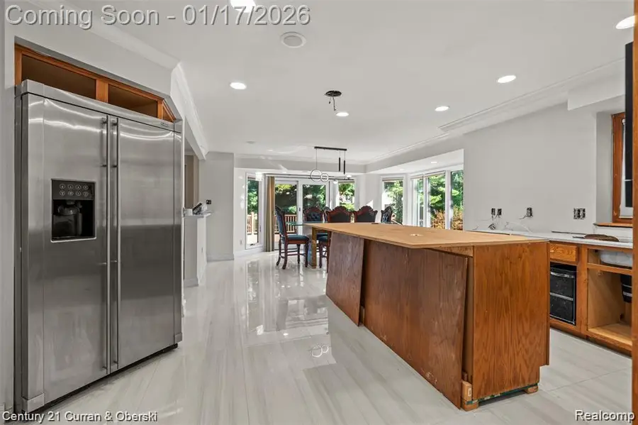 9039 Oakridge Trail Trail, Shelby Charter Township, MI 48317 - Image #3