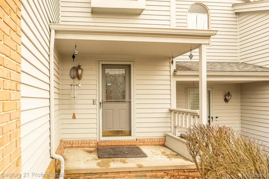 5081 Timberway Trail, Clarkston, MI 48346 - Image #3