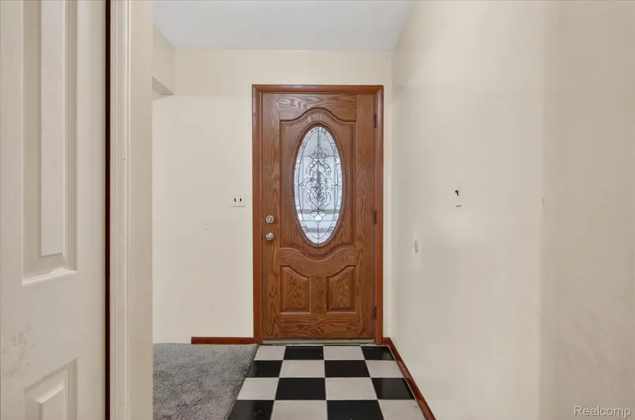 20905 Van Buren Street, Southfield, MI 48033 - Image #3